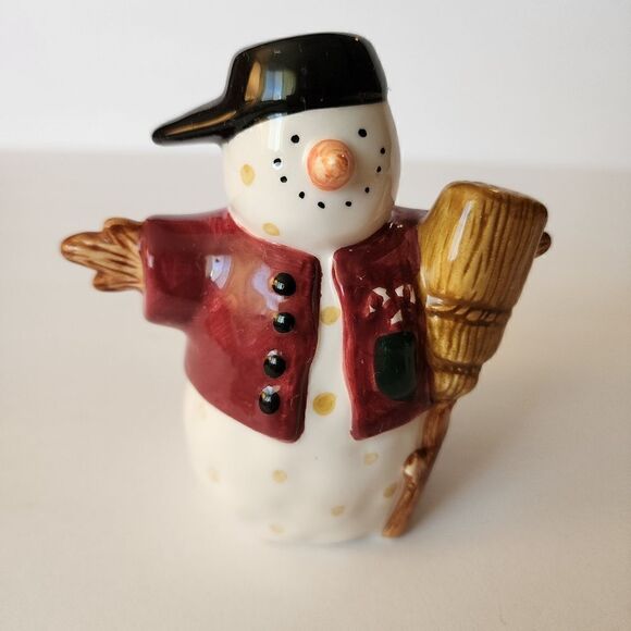 Sakura Ceramic Handpainted Snowmen Salt and Pepper Shakers - Picture 2 of 8